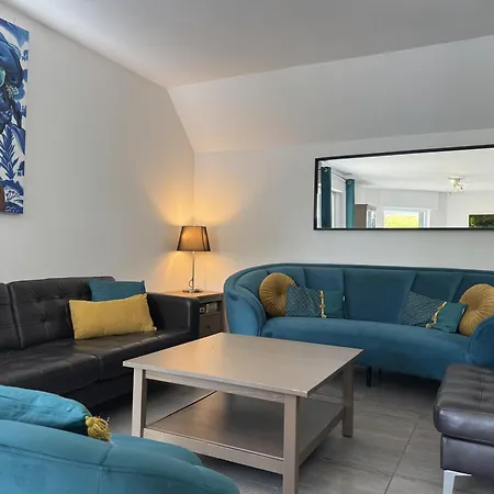 Vogelgarten - Maison De Entre Vignes, Et Chants D'oiseaux * Zellenberg