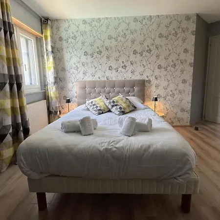 Vogelgarten - Maison De Entre Vignes, Et Chants D'oiseaux * Zellenberg