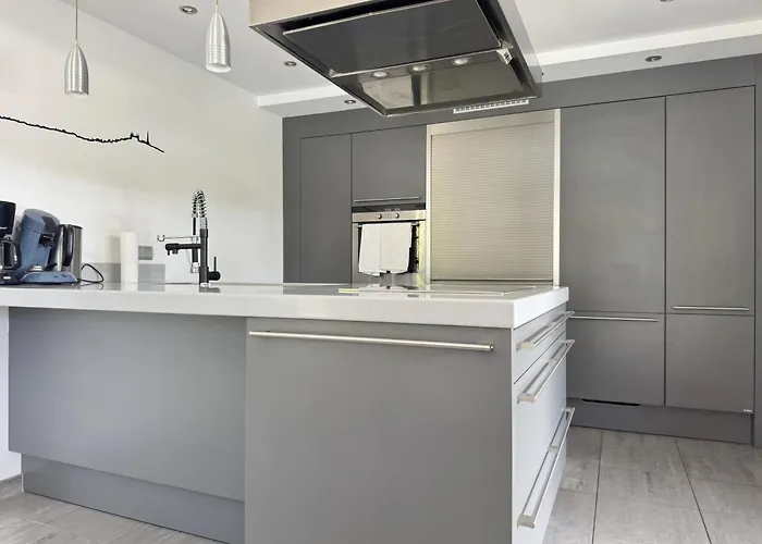 Vogelgarten - Maison De Entre Vignes, Et Chants D'oiseaux * Zellenberg